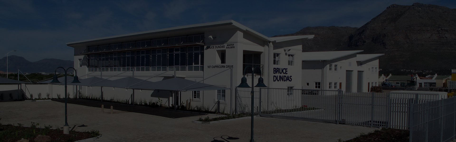 Bruce Dundas Master Builders head office at 107 Capricorn Drive, Capricorn Park